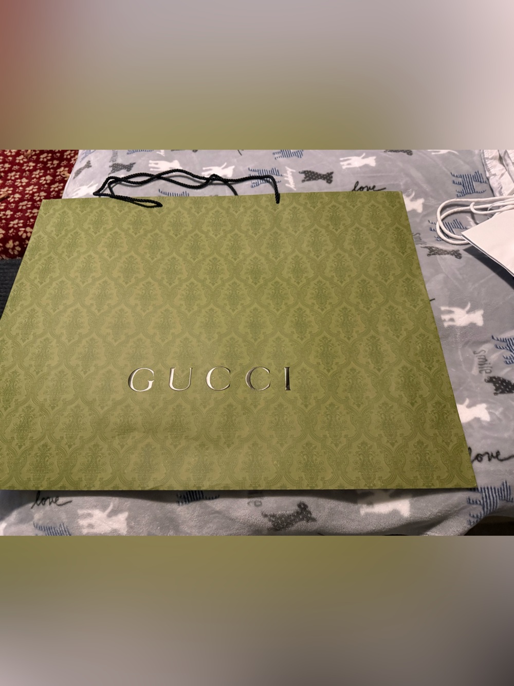 Gucci shopping bag